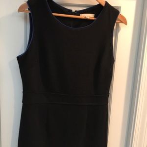 Perfect dress for work or casual!